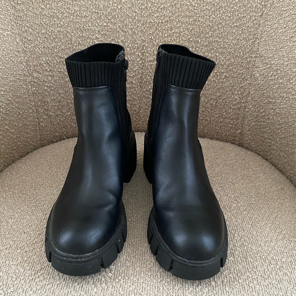 Black Chunky Booties